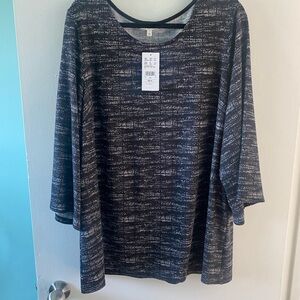 Laura Plus Black and White Patterned Top with flared sleeve